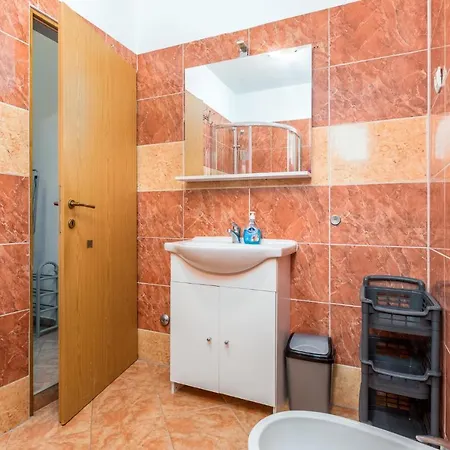 Appartamento 1 Bedroom Front In